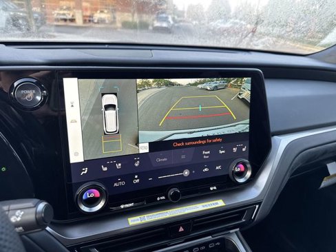 New 2026 Lexus TX 500h AWD image 31