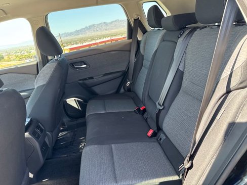 Used 2023 Nissan Rogue SV image 30