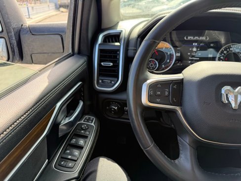 Used 2024 RAM 2500 Laramie image 7