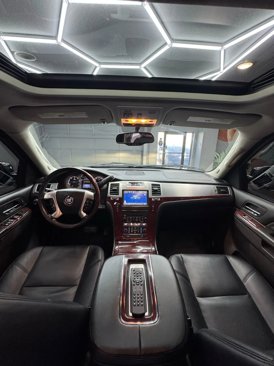 Used 2014 Cadillac Escalade ESV Premium image 25