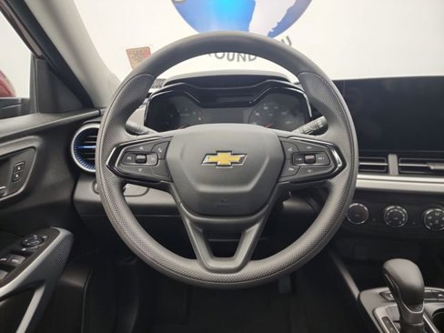Used 2025 Chevrolet Trax LS w/ LS Convenience Package image 20