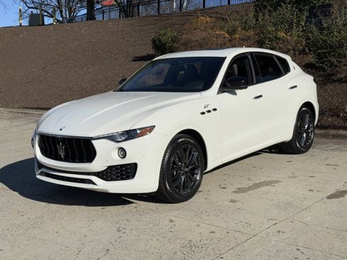 New 2024 Maserati Levante GT Ultima image 7