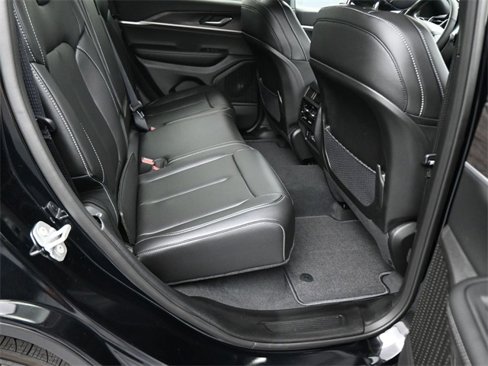 New 2025 Jeep Grand Cherokee Limited w/ Black Appearance Package image 36