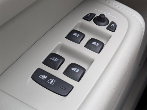 New 2026 Volvo XC60 B5 Ultra w/ Climate Package image 27