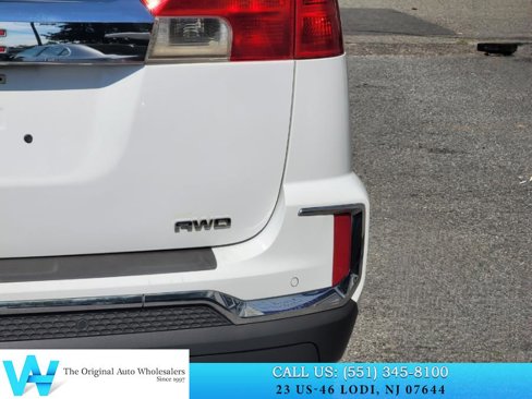 Used 2017 GMC Terrain SLT w/ Open Road Package image 16