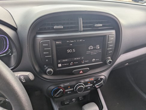 Certified 2023 Kia Soul LX image 23