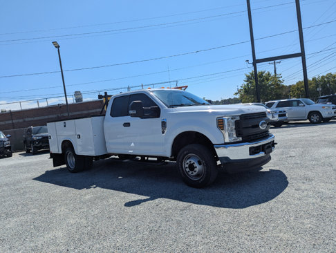 Used 2018 Ford F350 XL w/ Power Equipment Group image 3