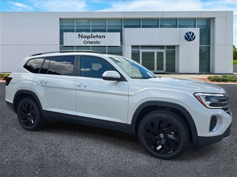 New 2026 Volkswagen Atlas SE image 3