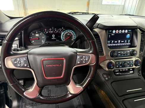 Used 2019 GMC Yukon XL Denali image 15