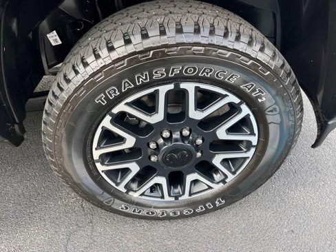 Used 2025 RAM 3500 Limited image 37