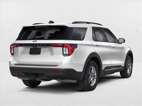 New 2026 Ford Explorer Active image 2