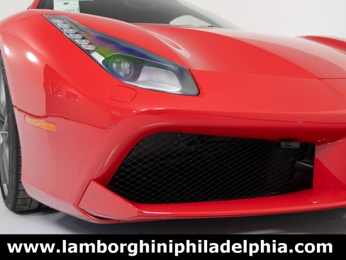 Used 2018 Ferrari 488 GTB image 43