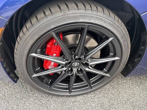 New 2025 Toyota GR86 image 3