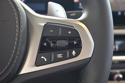 New 2026 BMW X6 xDrive40i image 21