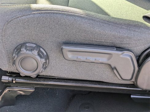 Used 2024 Jeep Gladiator Sport image 19