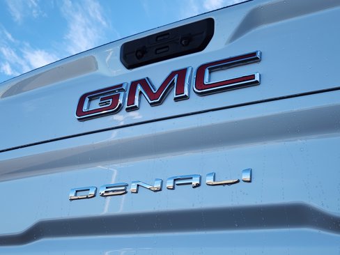 New 2025 GMC Sierra 3500 Denali w/ Denali Reserve Package image 47