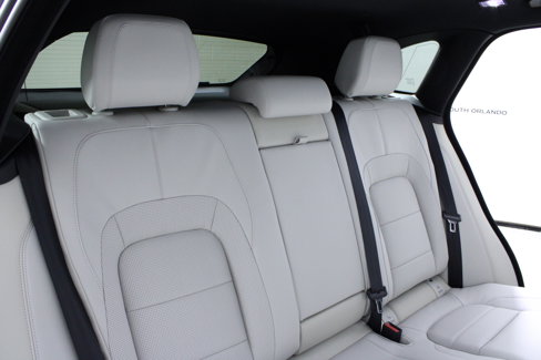 New 2026 Jaguar F-PACE R-Dynamic S image 12