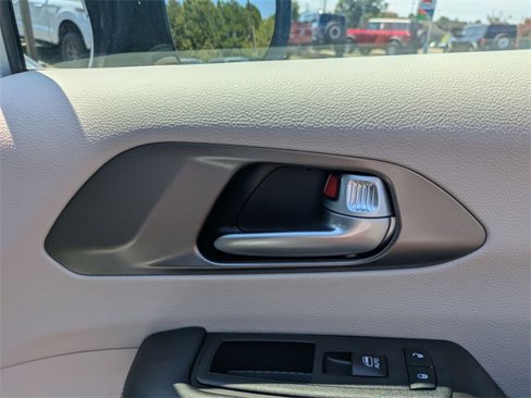 Used 2024 Chrysler Pacifica Touring-L image 28