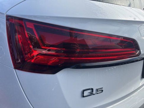 Certified 2025 Audi Q5 2.0T Premium image 9