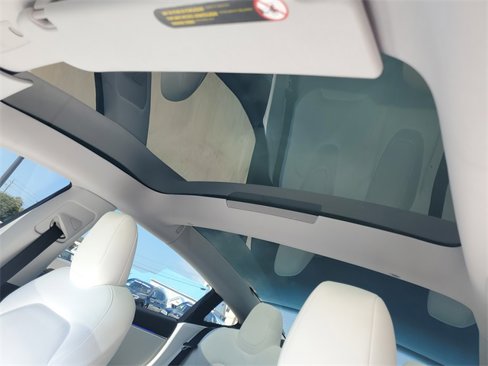 Used 2024 Tesla Model 3 Standard Range image 15