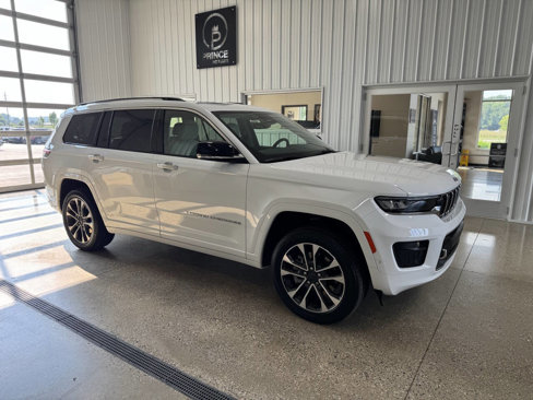 Used 2023 Jeep Grand Cherokee L Overland image 44