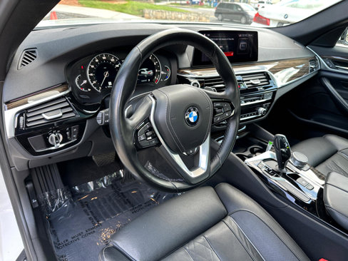 Used 2019 BMW 530i xDrive w/ Luxury Seating Package image 19