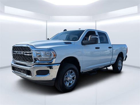 Used 2024 RAM 2500 Tradesman w/ Chrome Appearance Group image 7