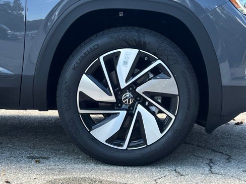 New 2026 Volkswagen Atlas SE image 6