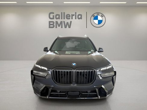 Used 2026 BMW X7 xDrive40i w/ M Sport Package image 3