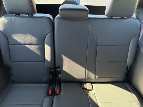 New 2026 Chevrolet Traverse Z71 w/ Driver Confidence Package image 32