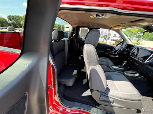 Certified 2025 Nissan Frontier SV image 16