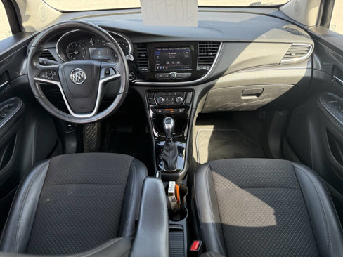 Used 2022 Buick Encore Preferred image 10