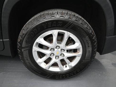 Used 2020 Chevrolet Traverse LS image 20