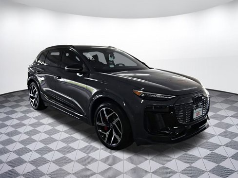 New 2025 Audi SQ6 e-tron Prestige image 7