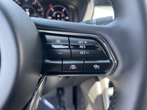 New 2025 MAZDA CX-70 Plug-In Hybrid w/ Premium Plus image 34