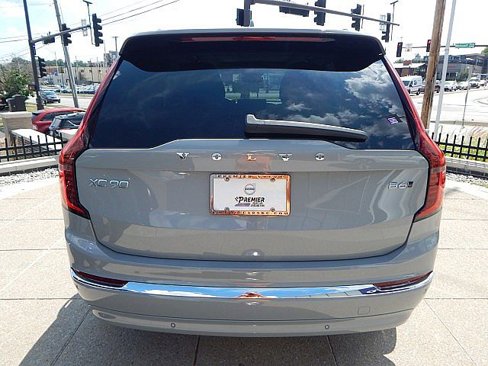 New 2026 Volvo XC90 B6 Ultra image 10