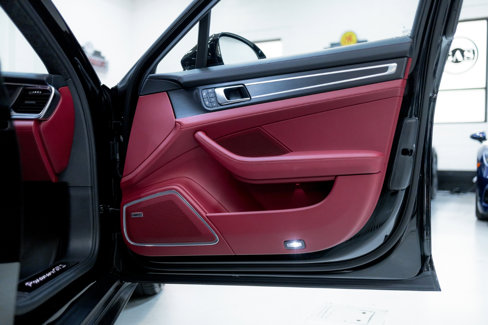 Used 2023 Porsche Panamera GTS image 43
