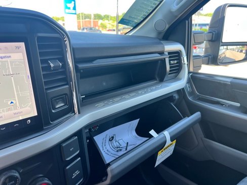 New 2025 Ford F350 XLT w/ Black Appearance Package image 19