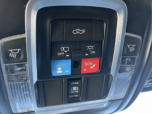New 2026 RAM 1500 4x4 Crew Cab image 49