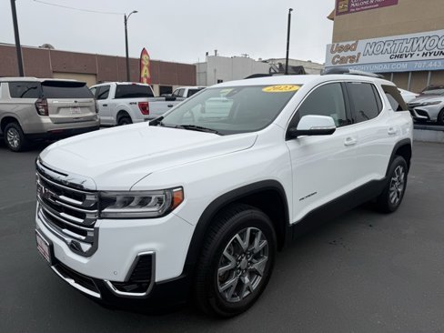 Used 2023 GMC Acadia SLT image 1