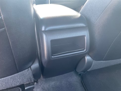 Used 2015 Toyota Camry LE image 27