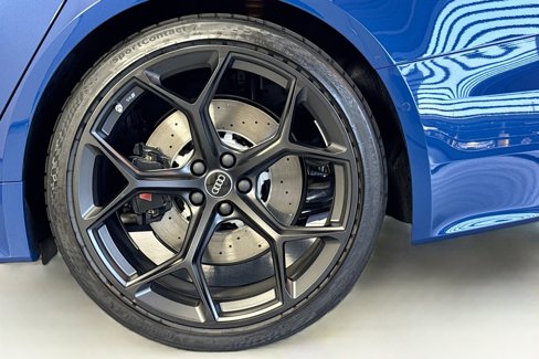 New 2025 Audi RS 6 performance image 29