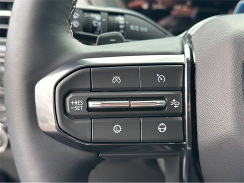 New 2025 GMC Yukon AT4 w/ Premium Trailering Package image 22