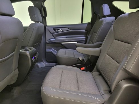 Certified 2025 Chevrolet Traverse LT image 41