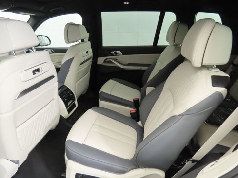 New 2026 BMW X7 xDrive40i w/ Executive Package image 22