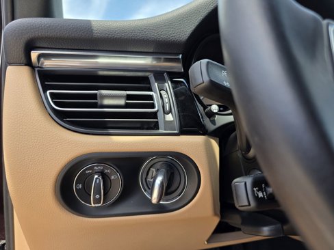New 2025 Porsche Macan image 30
