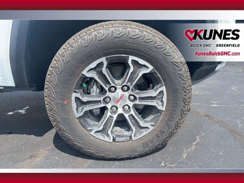 New 2025 GMC Canyon AT4 w/ Technology Plus Package image 13