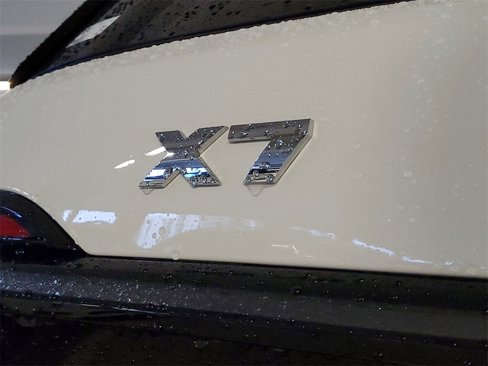 New 2026 BMW X7 M60i image 5