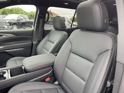 New 2026 Chevrolet Traverse LT w/ Sun and Wheel Package image 18