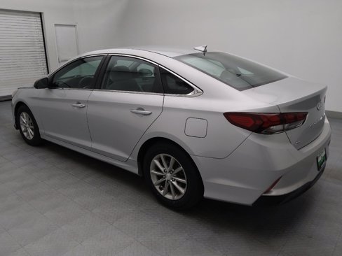 Used 2018 Hyundai Sonata SE image 3